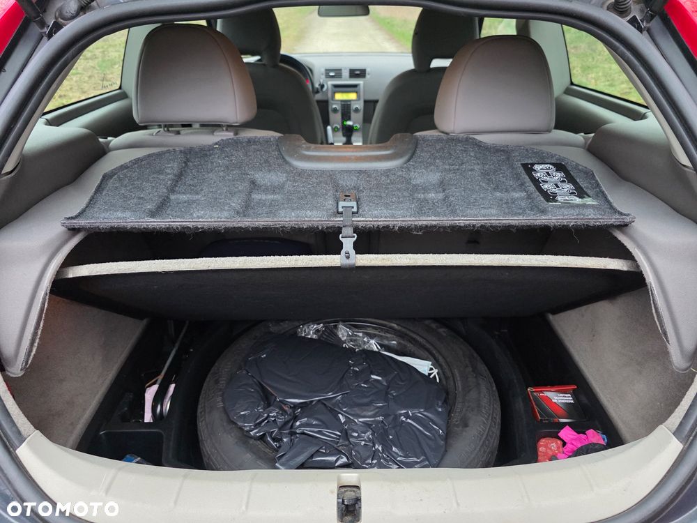 Volvo C30 2.0D Momentum - 13