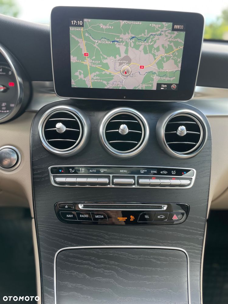 Mercedes-Benz GLC 300 4Matic 9G-TRONIC AMG Line - 33