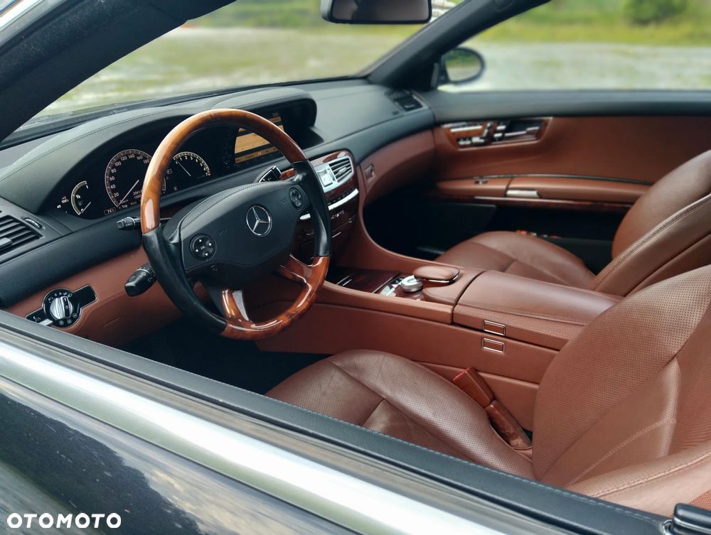 Mercedes-Benz CL 500 4-Matic - 14