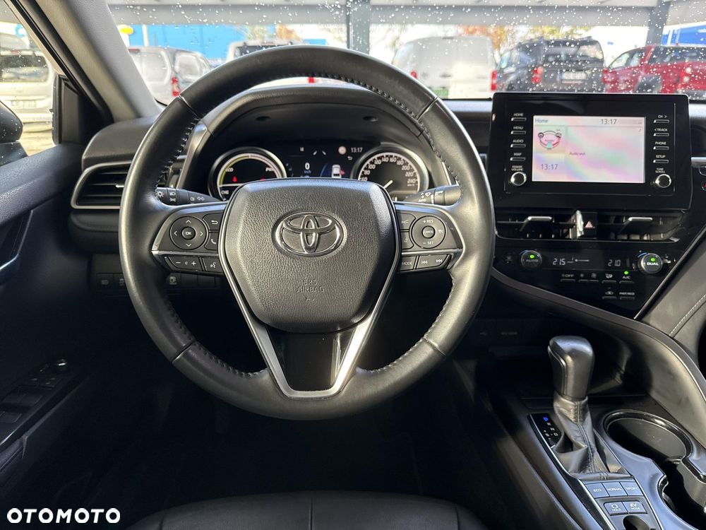 Toyota Camry 2.5 Hybrid Comfort CVT - 12