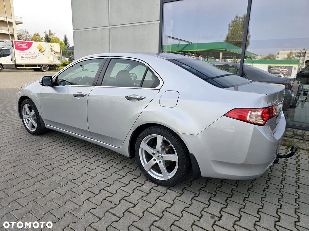 Honda Accord 2.0 Elegance - 12