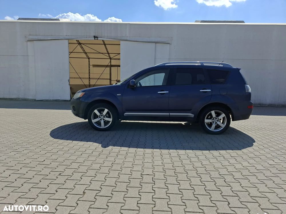Mitsubishi Outlander 2.0 DI-D Instyle+ - 2