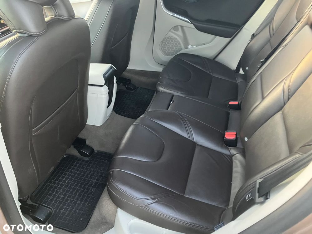 Volvo V40 - 13