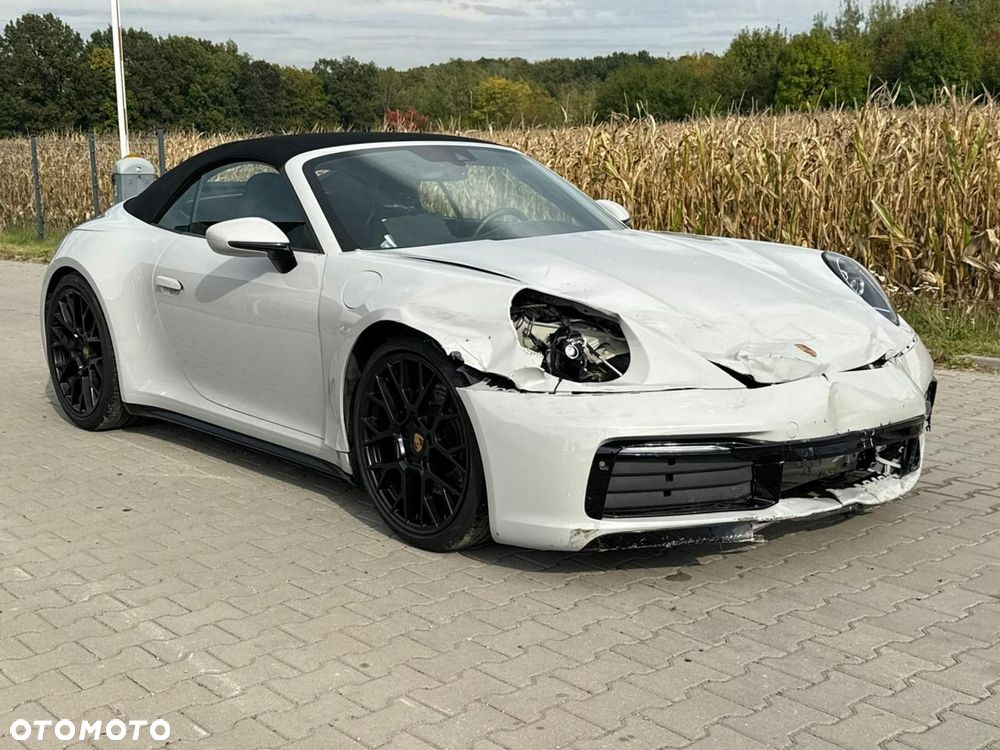 Porsche 911 Carrera 4S - 6