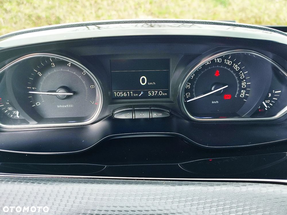 Peugeot 2008 1.6 VTi Allure - 20