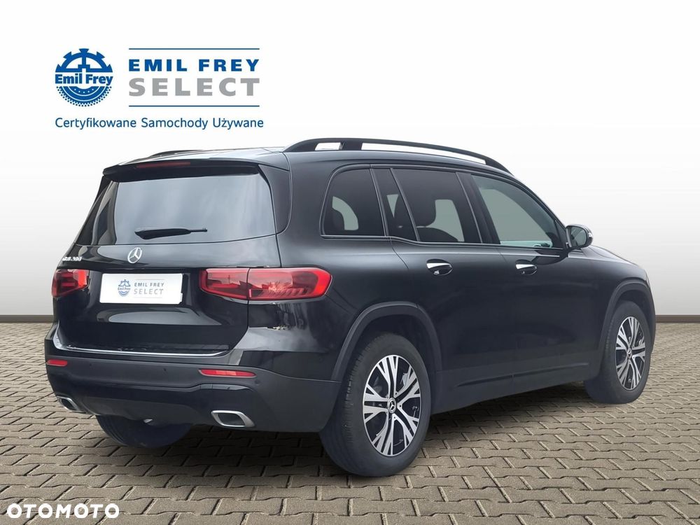 Mercedes-Benz GLB - 7