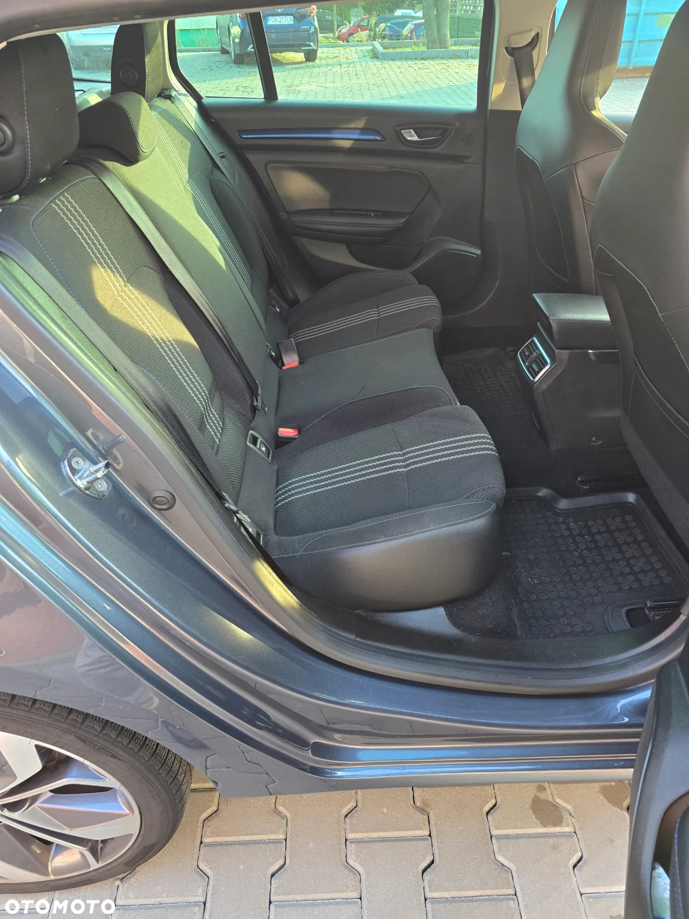 Renault Megane ENERGY TCe 130 GT LINE - 10