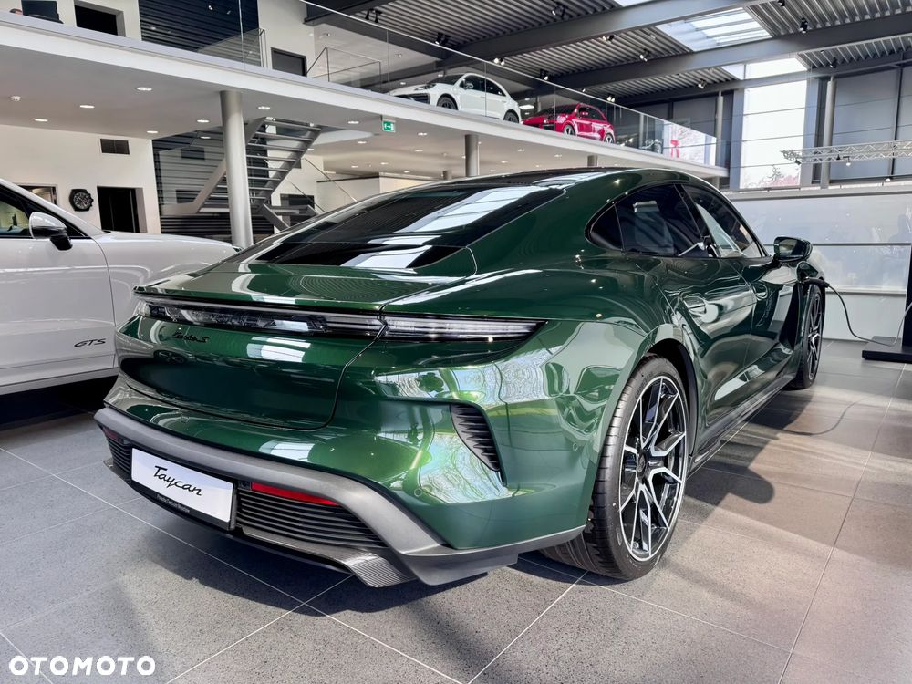 Porsche Taycan - 3