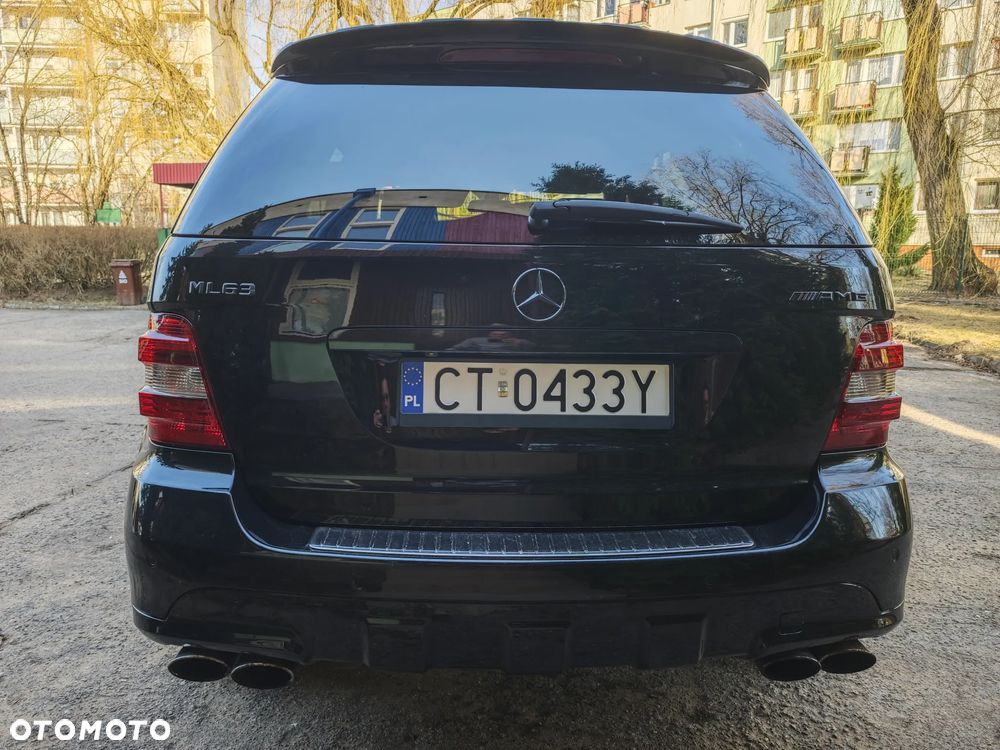 Mercedes-Benz ML 63 AMG 4Matic 7G-TRONIC - 7