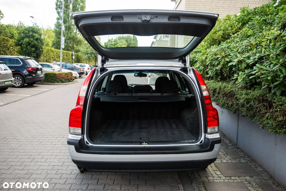 Volvo V70 2.4 Optima - 6