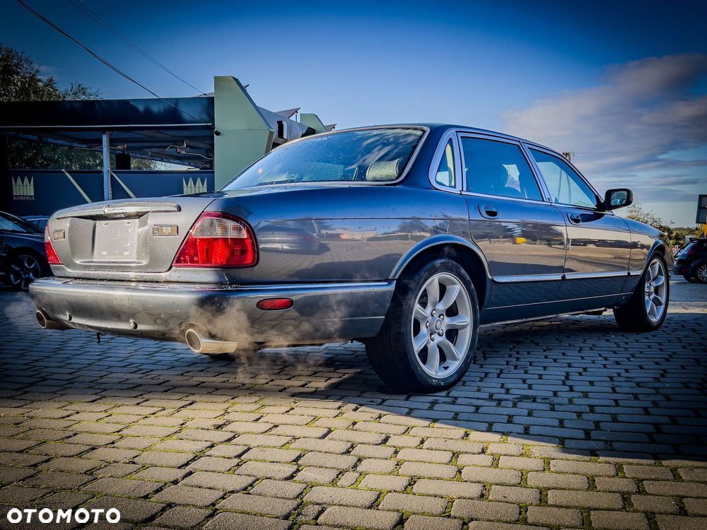 Jaguar XJR Standard - 3