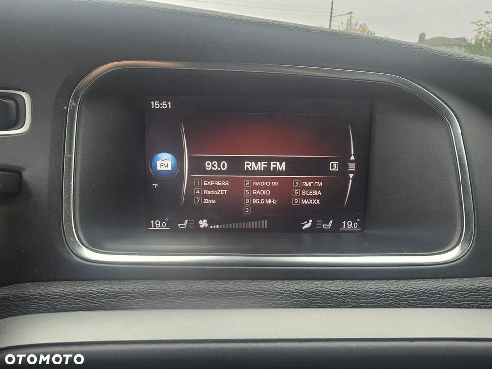 Volvo V40 Cross Country - 23