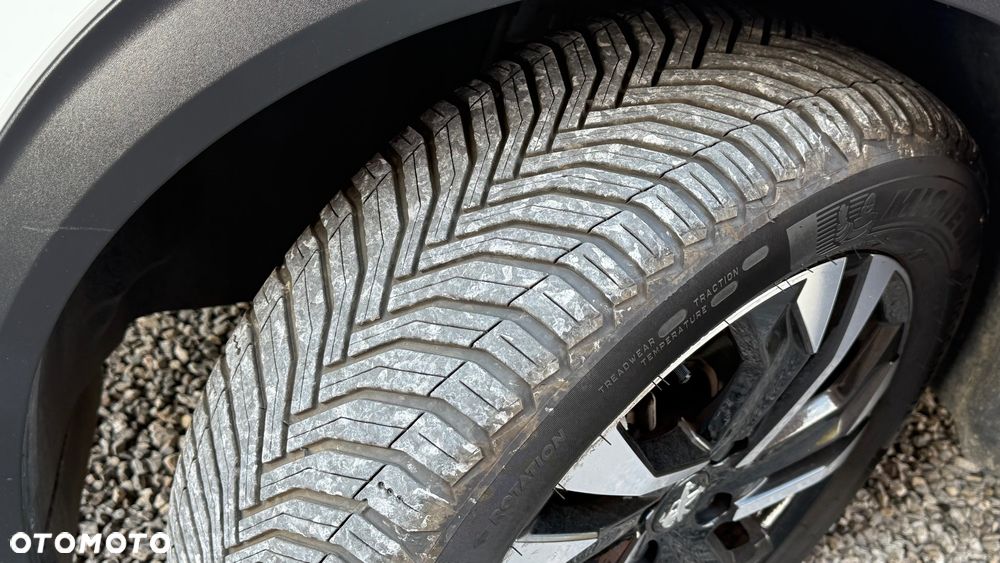 Peugeot 2008 1.5 BlueHDi Allure S&S EAT8 - 37