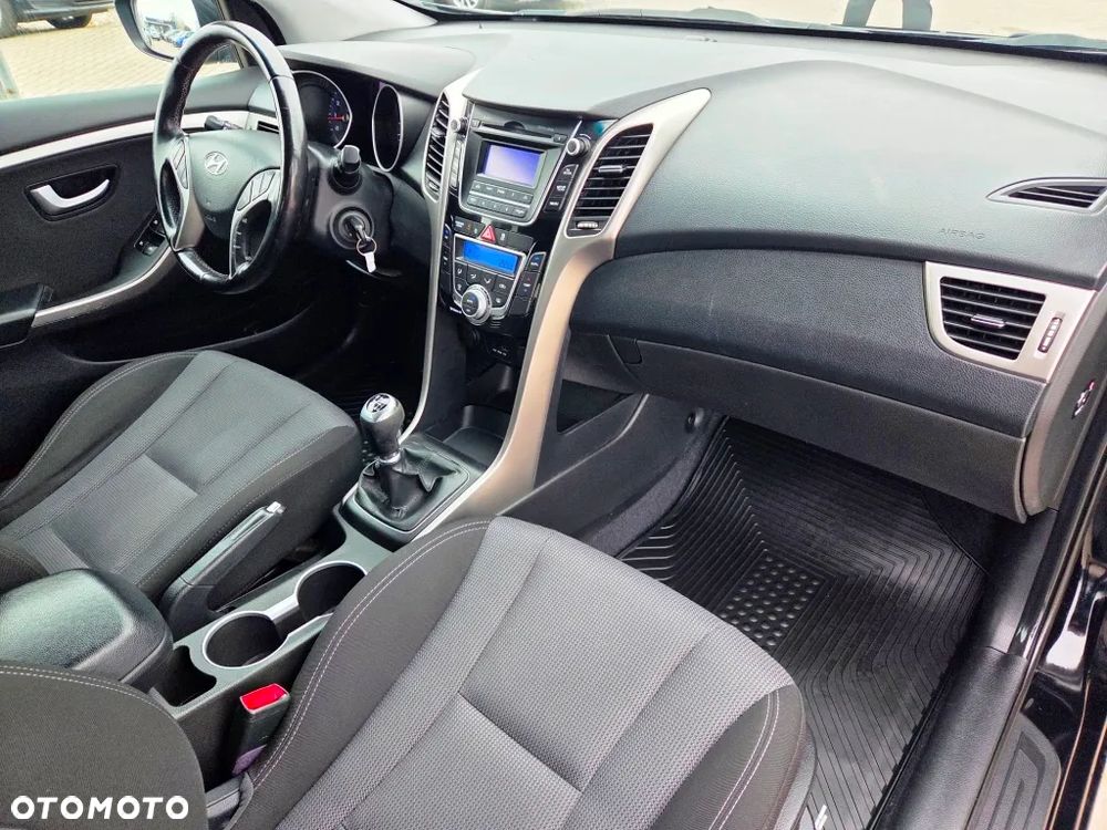 Hyundai i30 1.6 GDI Comfort - 29
