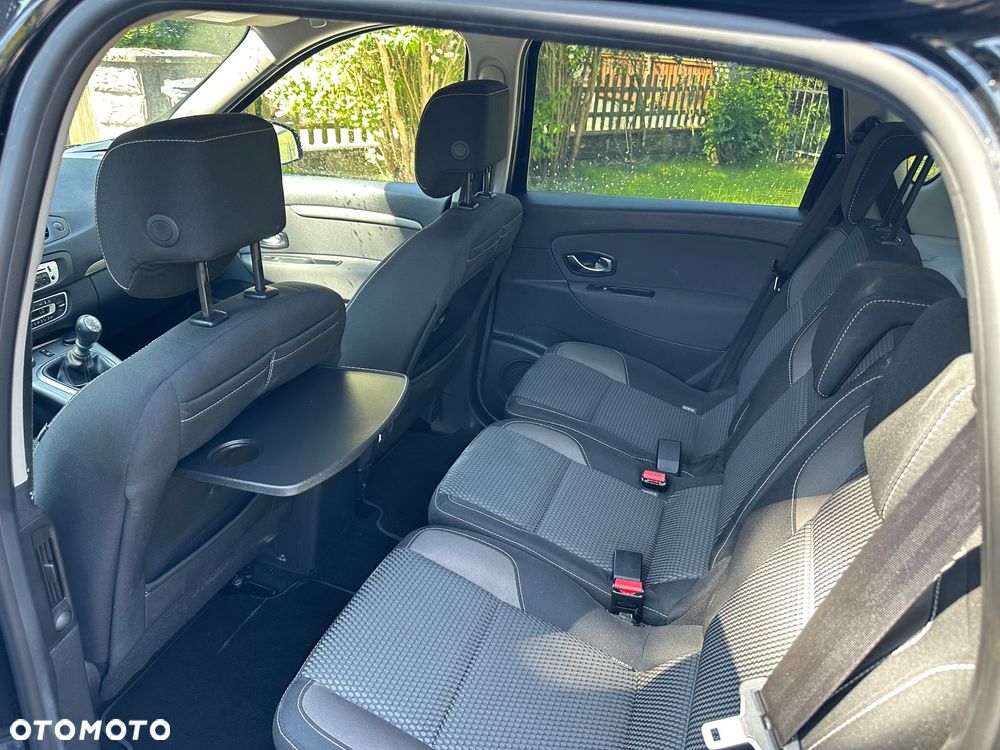 Renault Scenic - 11