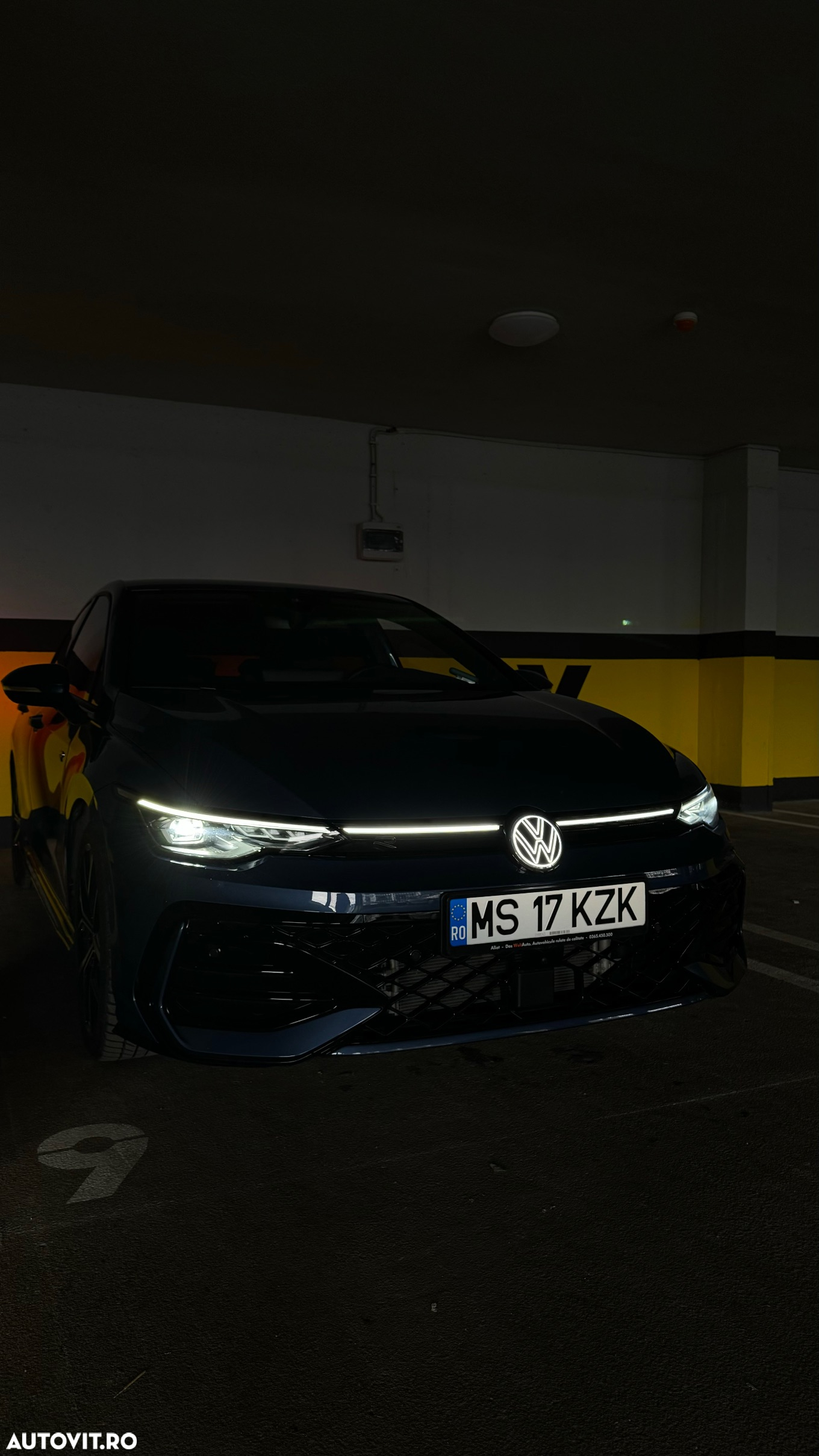 Volkswagen Golf 1.5 eTSI DSG MHEV R-Line - 18