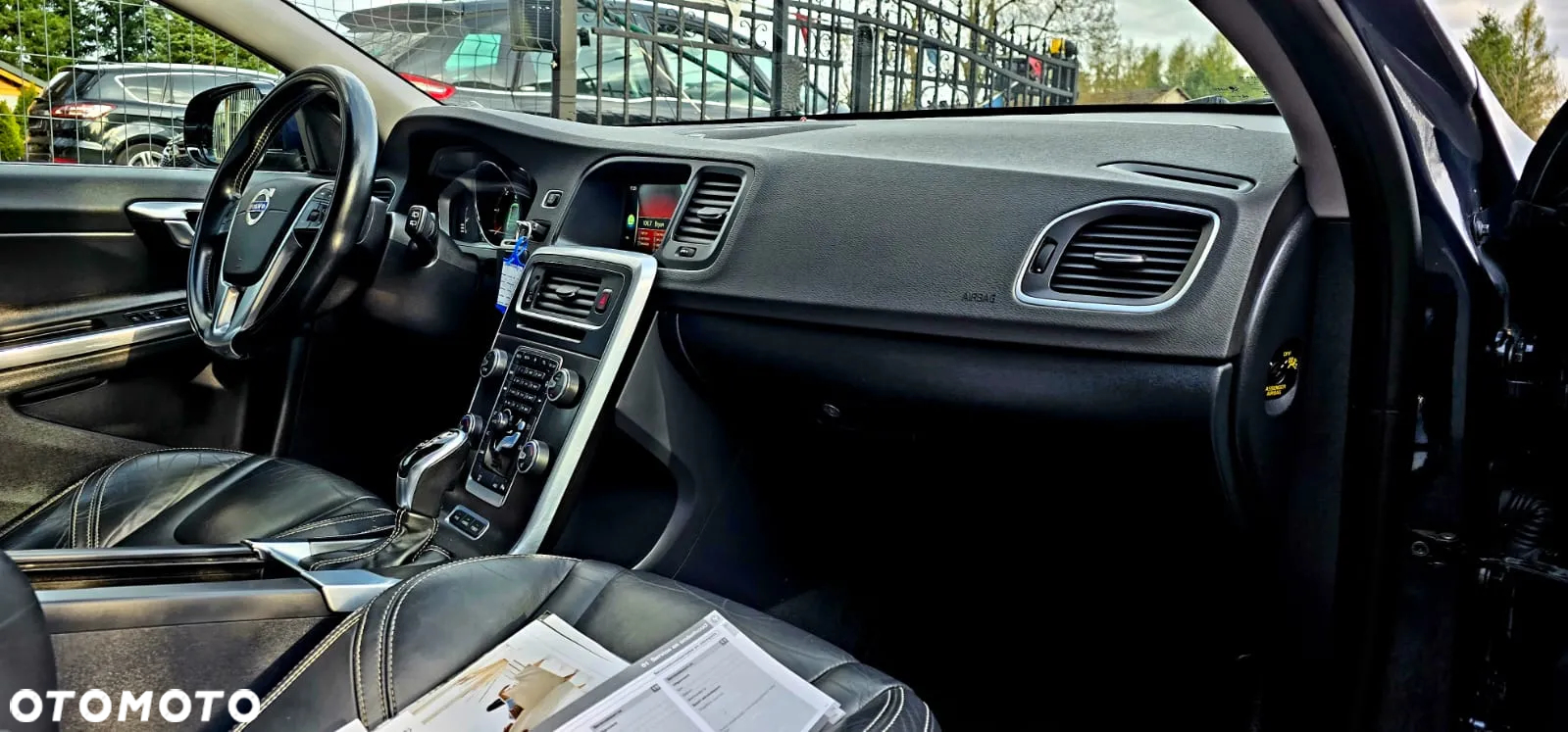 Volvo V60 D5 AWD - 14