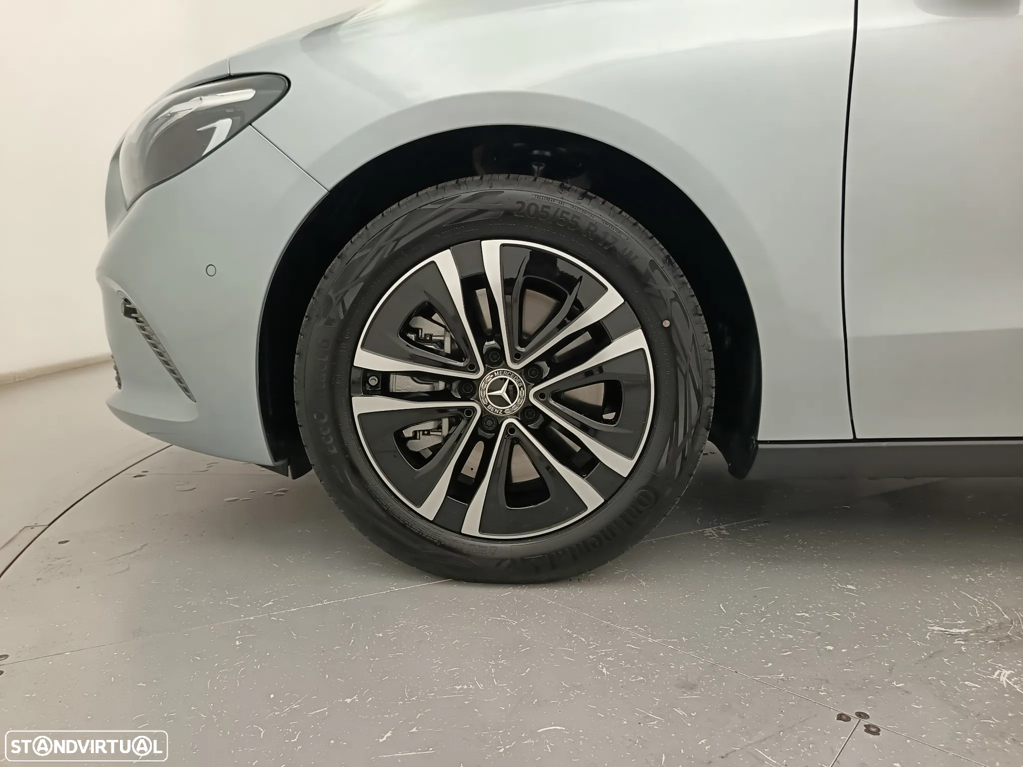 Mercedes-Benz B 250 e - 17