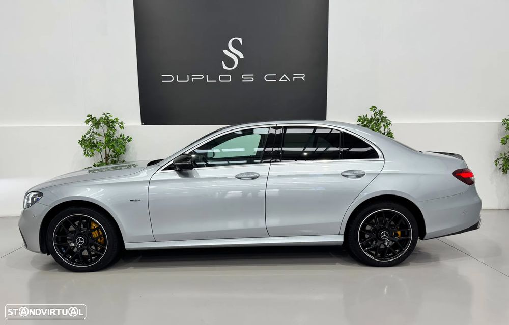 Mercedes-Benz E 300 de AMG Line 4Matic - 2