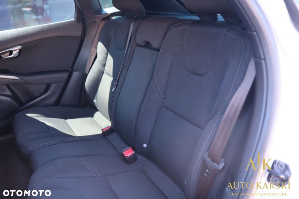 Volvo V40 - 34