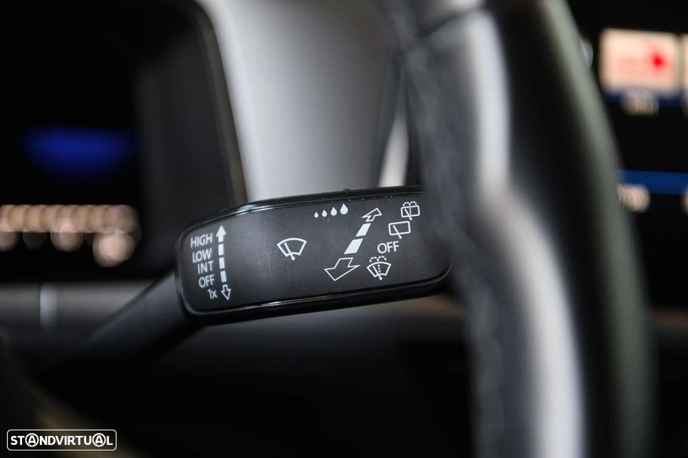 VW T-Roc 1.0 TSI Life - 32