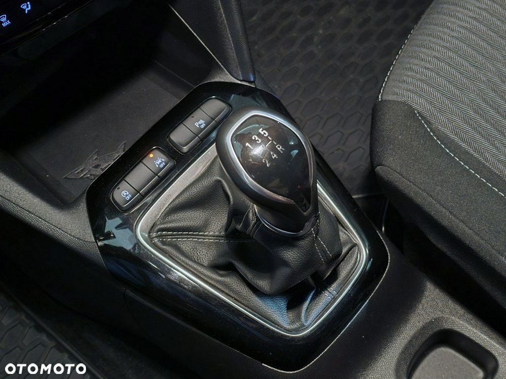 Opel Corsa 1.2 Elegance S&S - 32