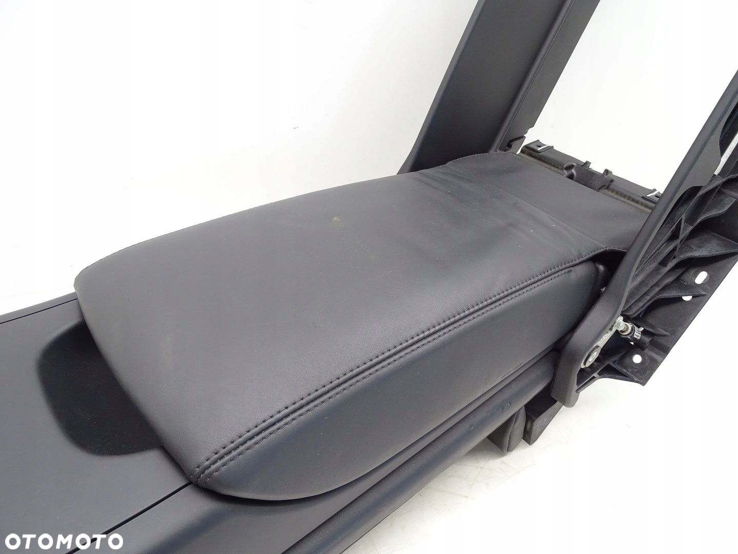 PODŁOKIETNIK  SCHOWEK ŚRODKOWY KANAPY TYŁ TYLNEJ AUDI A8 D4 4H0885075C - 6