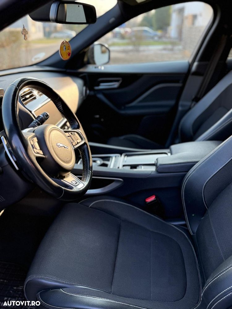 Jaguar F-Pace 30d AWD R-Sport - 16