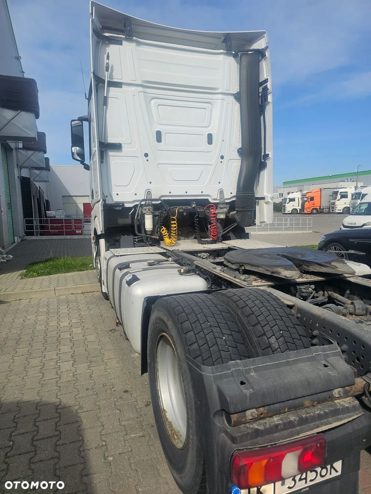 Mercedes-Benz Actros - 5