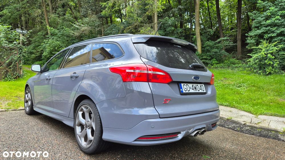 Ford Focus 2.0 TDCi ST PowerShift - 2