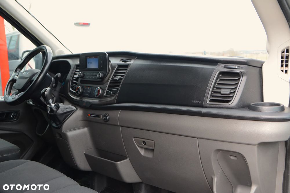 Ford Transit - 22