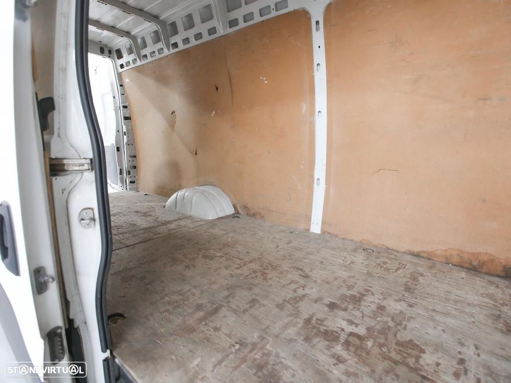 Iveco Daily 30c14 L4H4 - 15