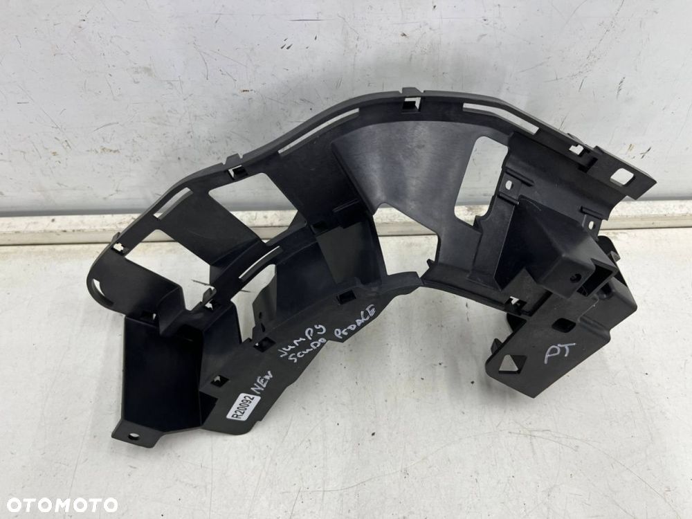 Ślizg Citroen Jumpy Expert Scudo Vivaro C Zafira Life ProAce 16r.- prawe tylne mocowanie wspornik - 2