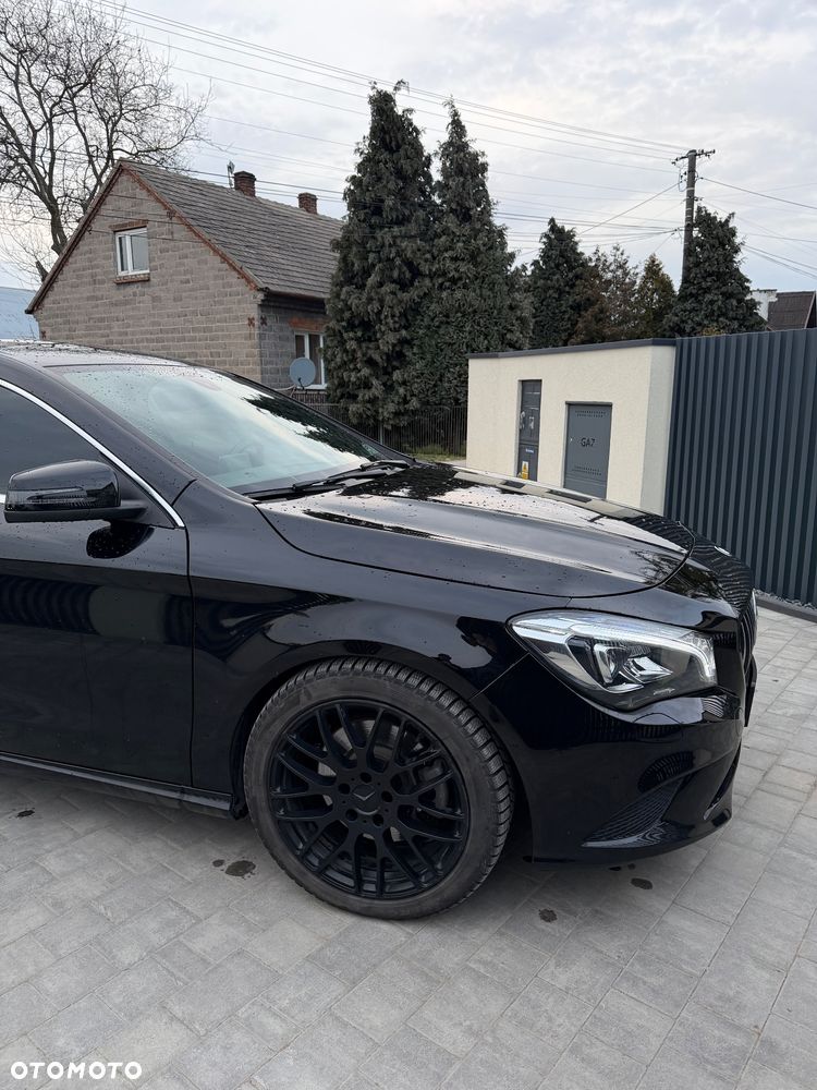Mercedes-Benz CLA 250 7G-DCT - 8