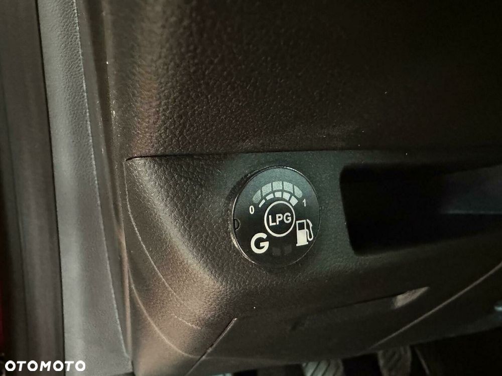 Mitsubishi Colt - 15