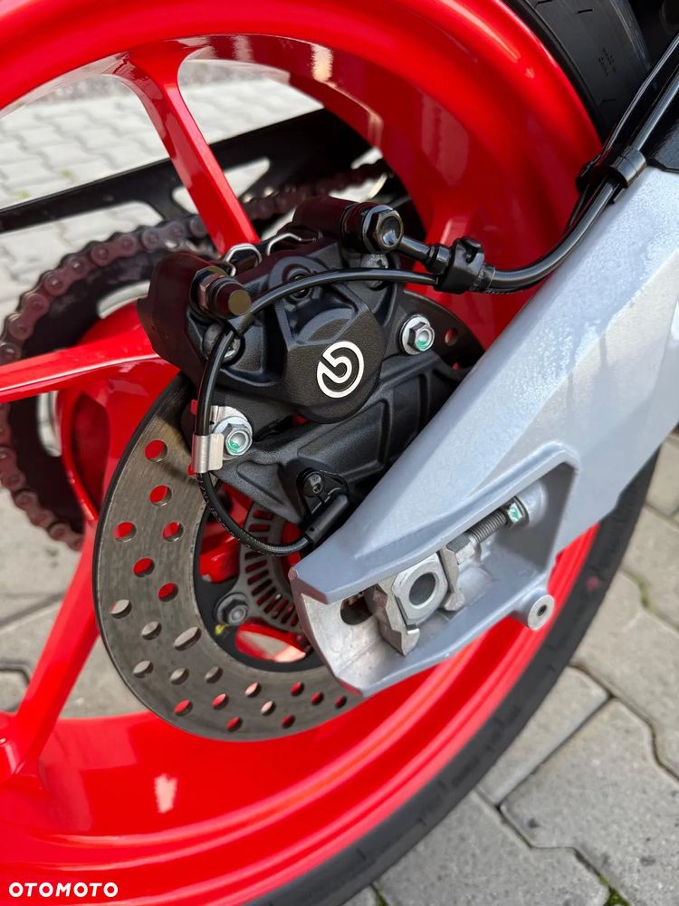 Aprilia Tuono - 11