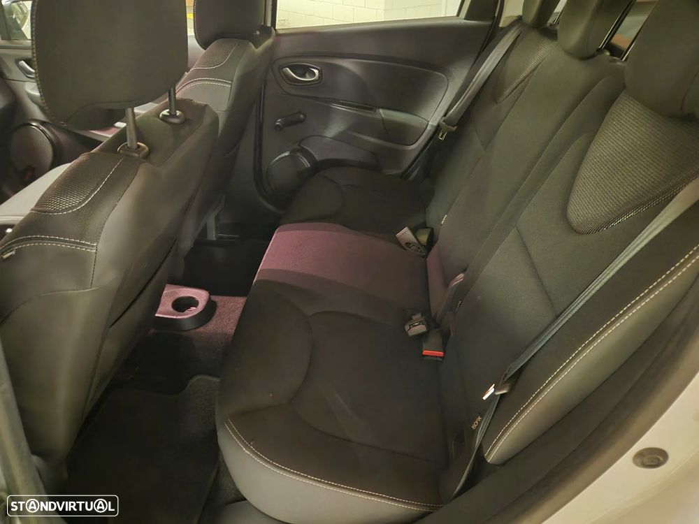 Renault Clio Sport Tourer 0.9 TCE Confort - 23