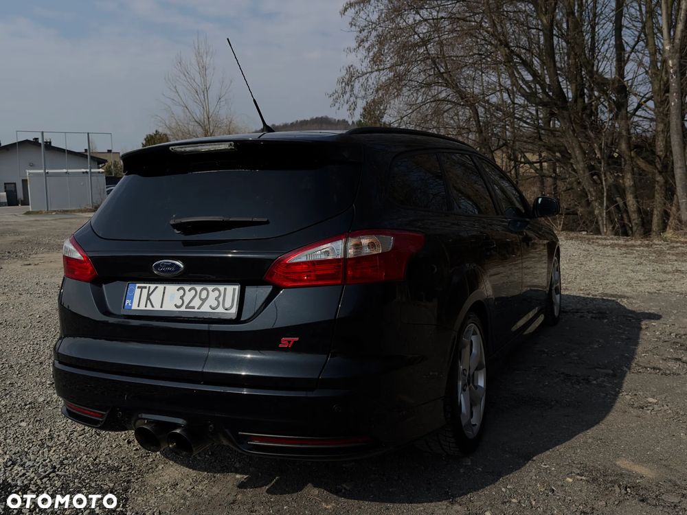 Ford Focus 2.0 EcoBoost ST mit Leder-Sport-Paket - 14