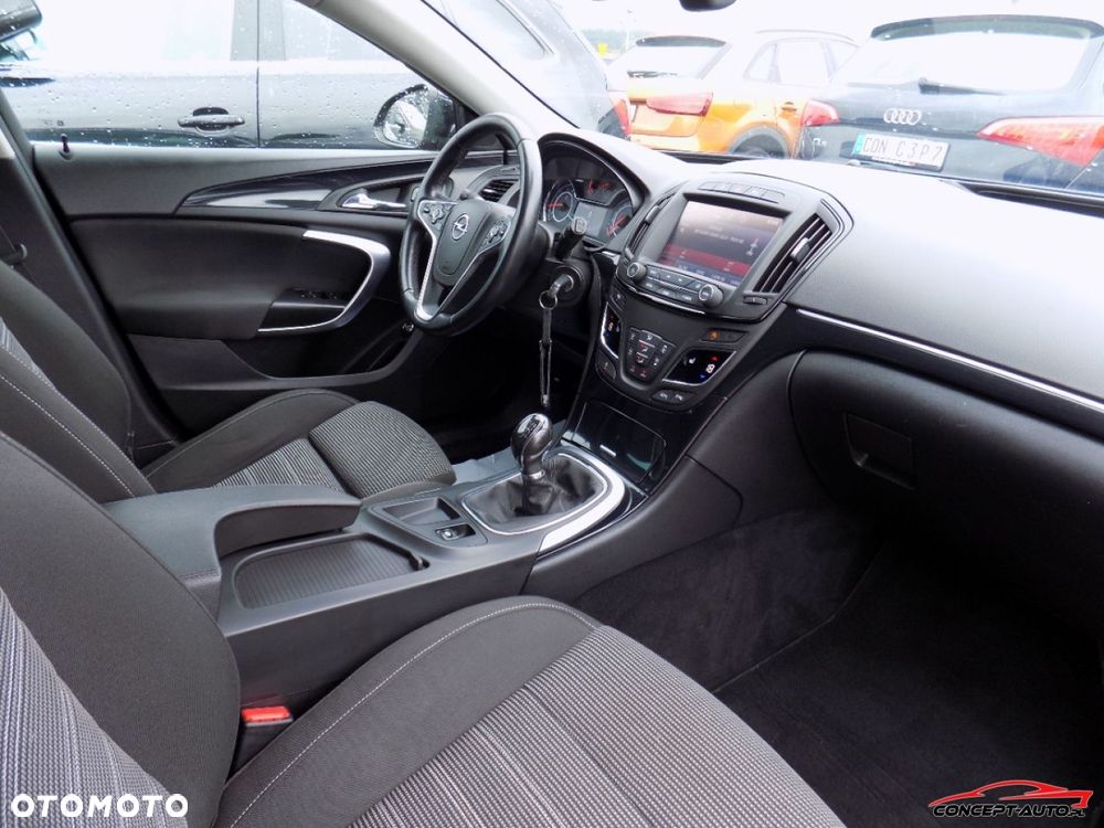 Opel Insignia - 22