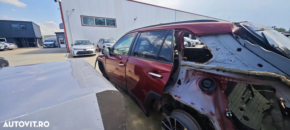 Dezmembrez Toyota Rav 4 - 13