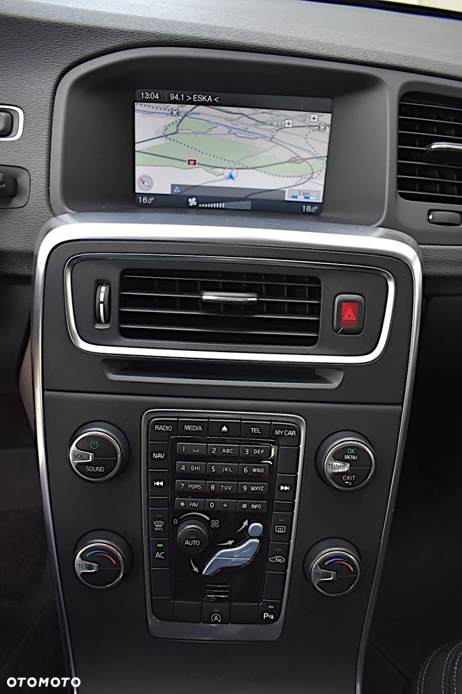 Volvo V60 DRIVe - 18