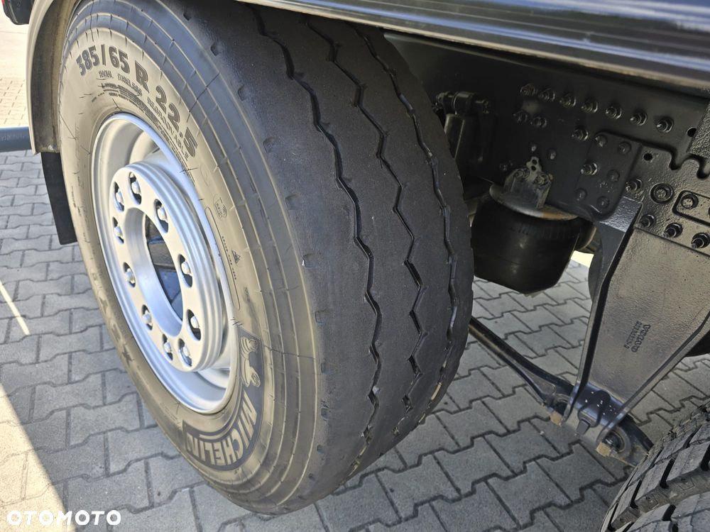 Volvo FH 440 6x2 - 26