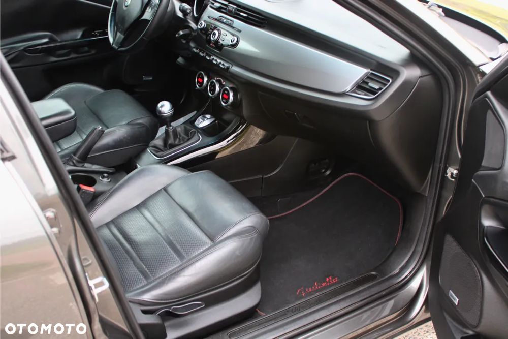 Alfa Romeo Giulietta 1.6 JTDM 16V - 17