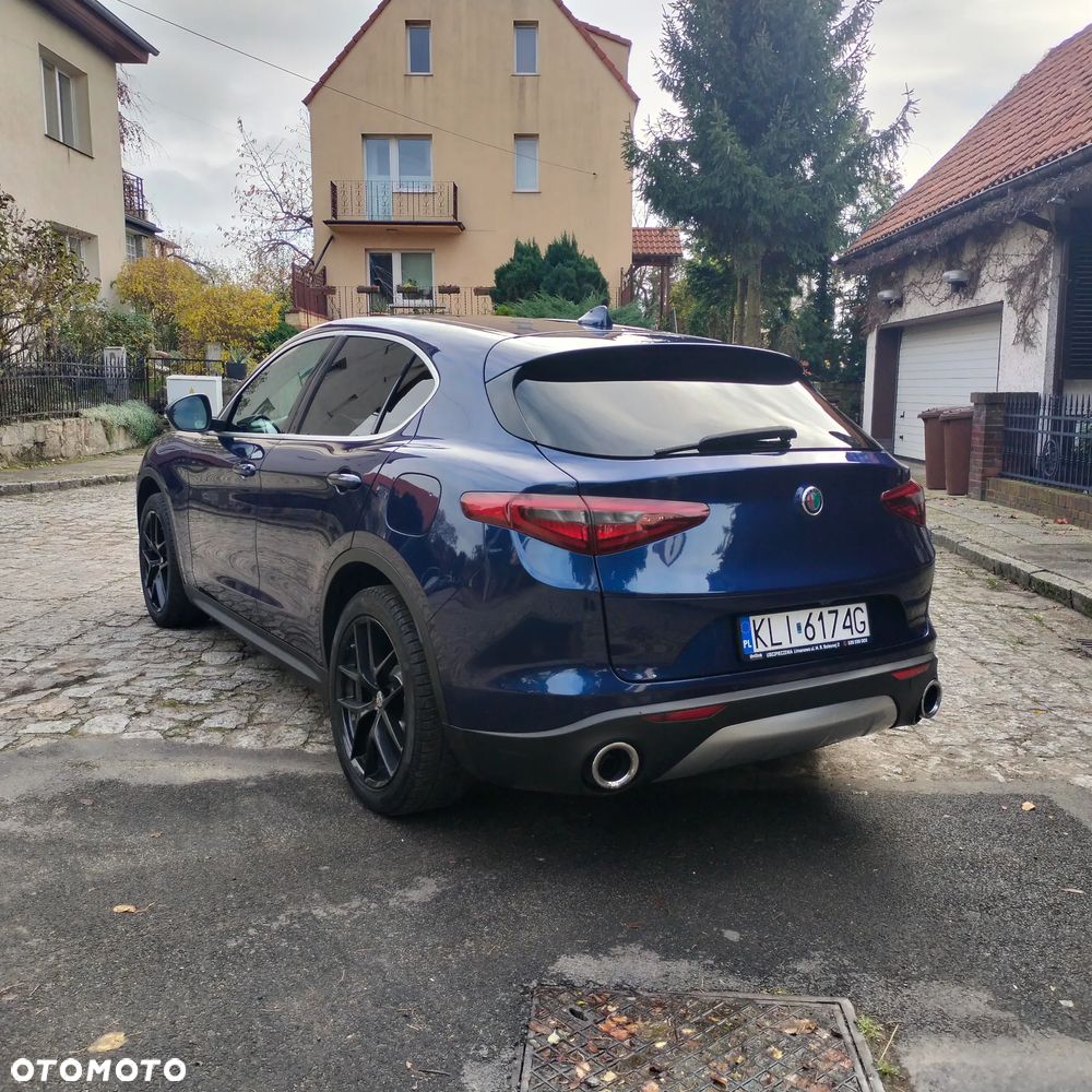 Alfa Romeo Stelvio - 4