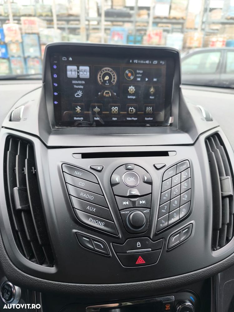 Ford Kuga - 10