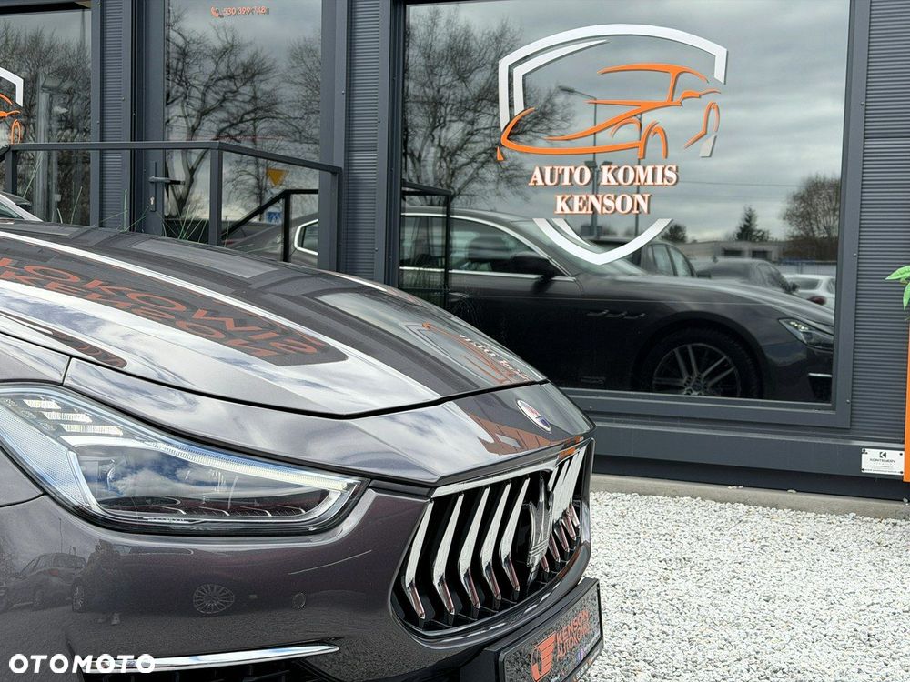 Maserati Ghibli Granlusso - 10