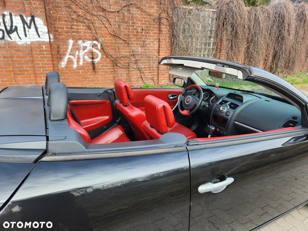 Renault Megane 1.6 Authenique - 4