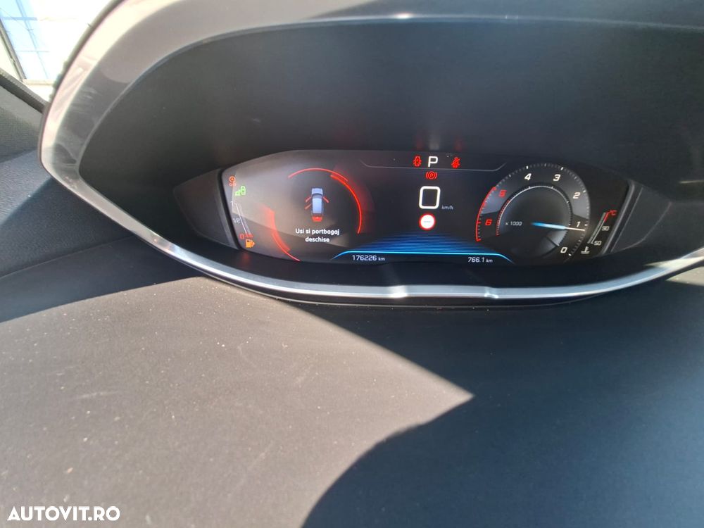 Peugeot 3008 2.0 BlueHDI S&S EAT6 GT - 4
