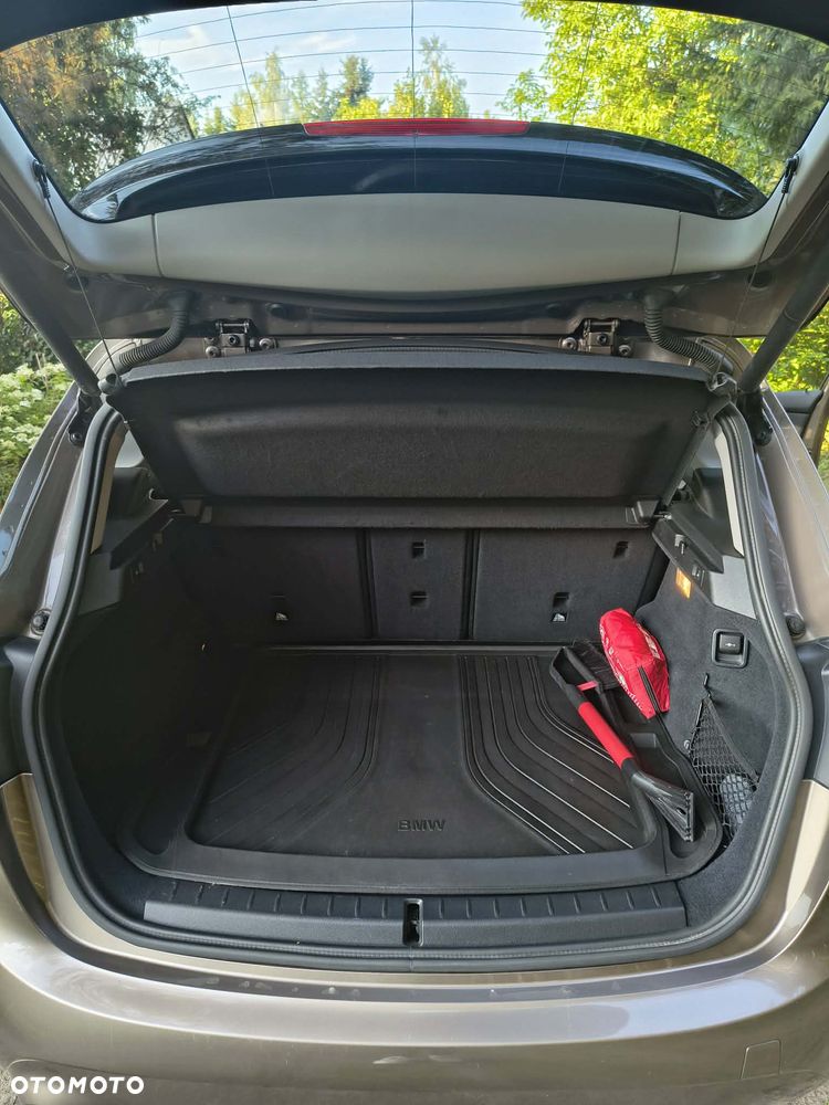 BMW Seria 2 218i - 7