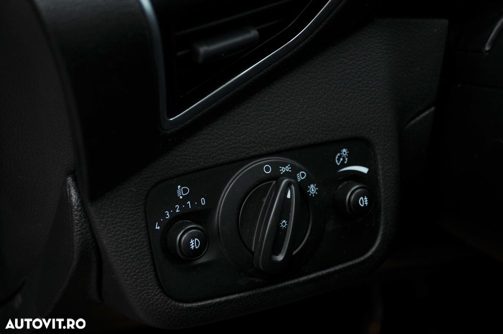 Ford Kuga 2.0 TDCi 4x4 Aut. Titanium - 16